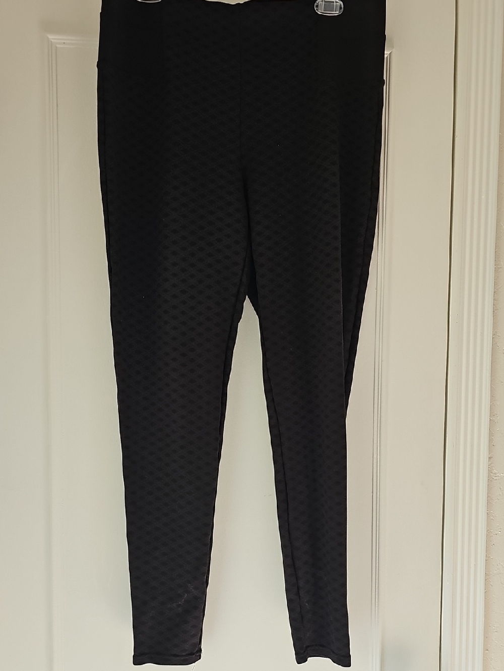 Maurices Black Textured Diamond-Pattern Leggings